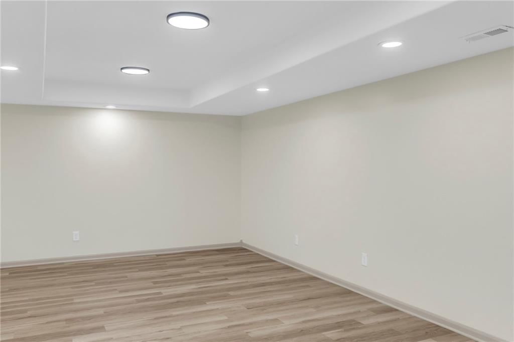 1018 Maple Woods Drive — photo 35