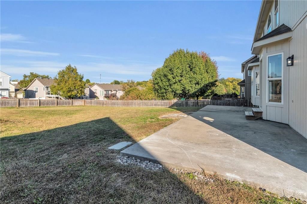 1018 Maple Woods Drive — photo 36