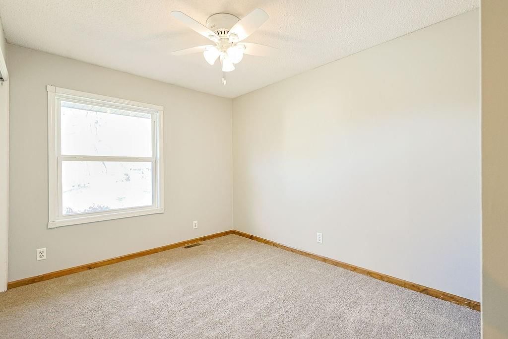 726 W Torrance Circle — photo 15