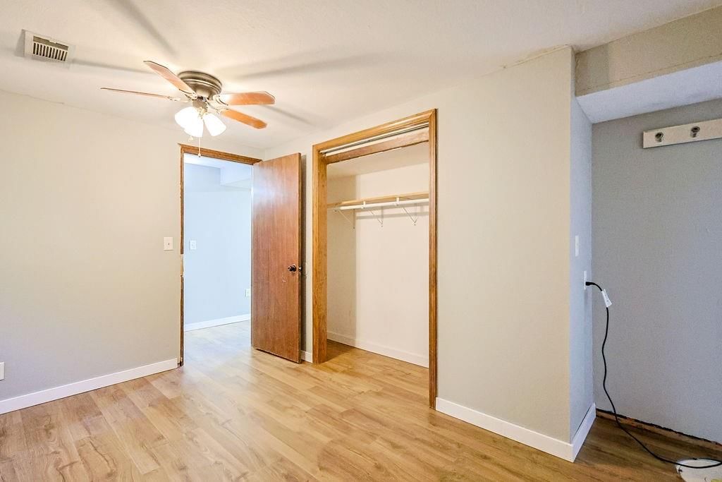 726 W Torrance Circle — photo 18