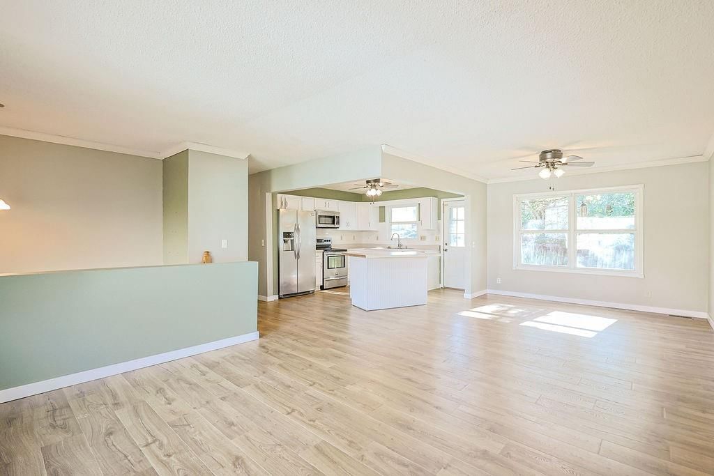 726 W Torrance Circle — photo 5