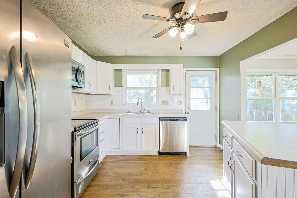 726 W Torrance Circle — photo 8
