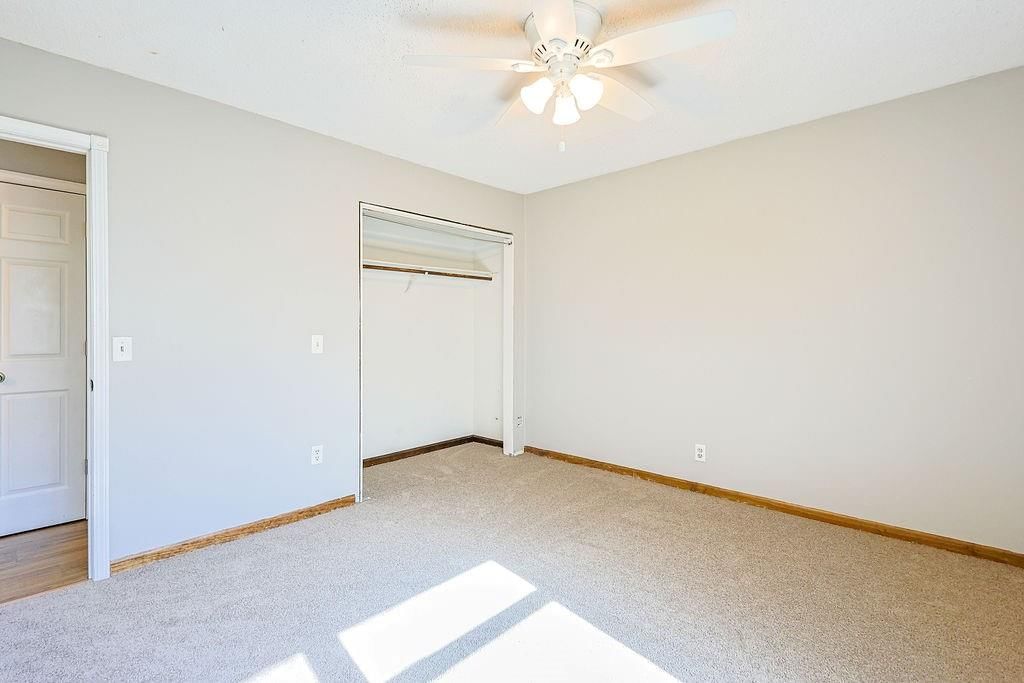 726 W Torrance Circle — photo 10