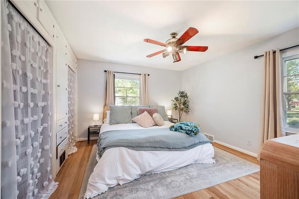 5924 W 62nd Street — photo 16