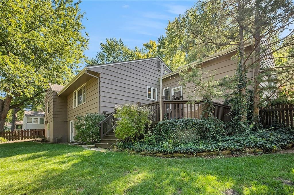5924 W 62nd Street — photo 32