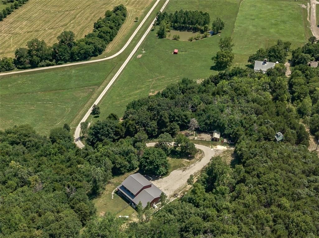 1520 N 600 Road — photo 99