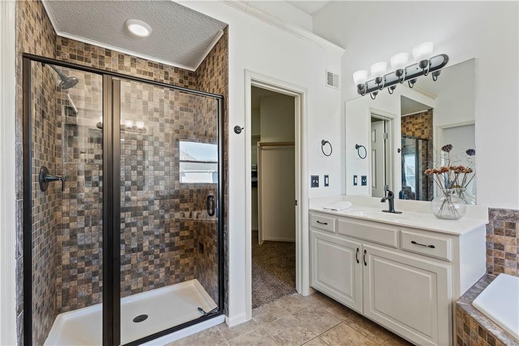 11677 S Marion Street — photo 15