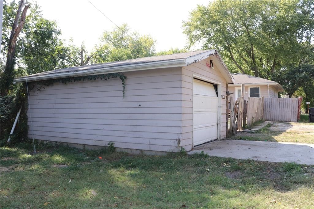 538 Forest Avenue — photo 25