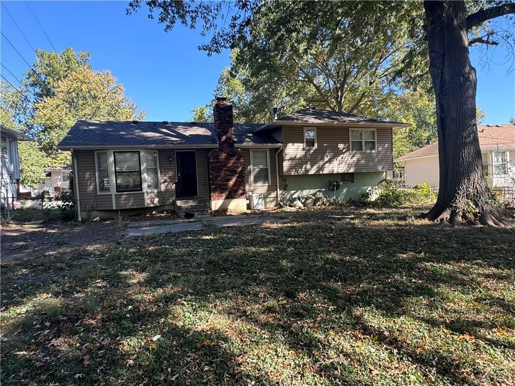9014 Hunter Street — photo 16
