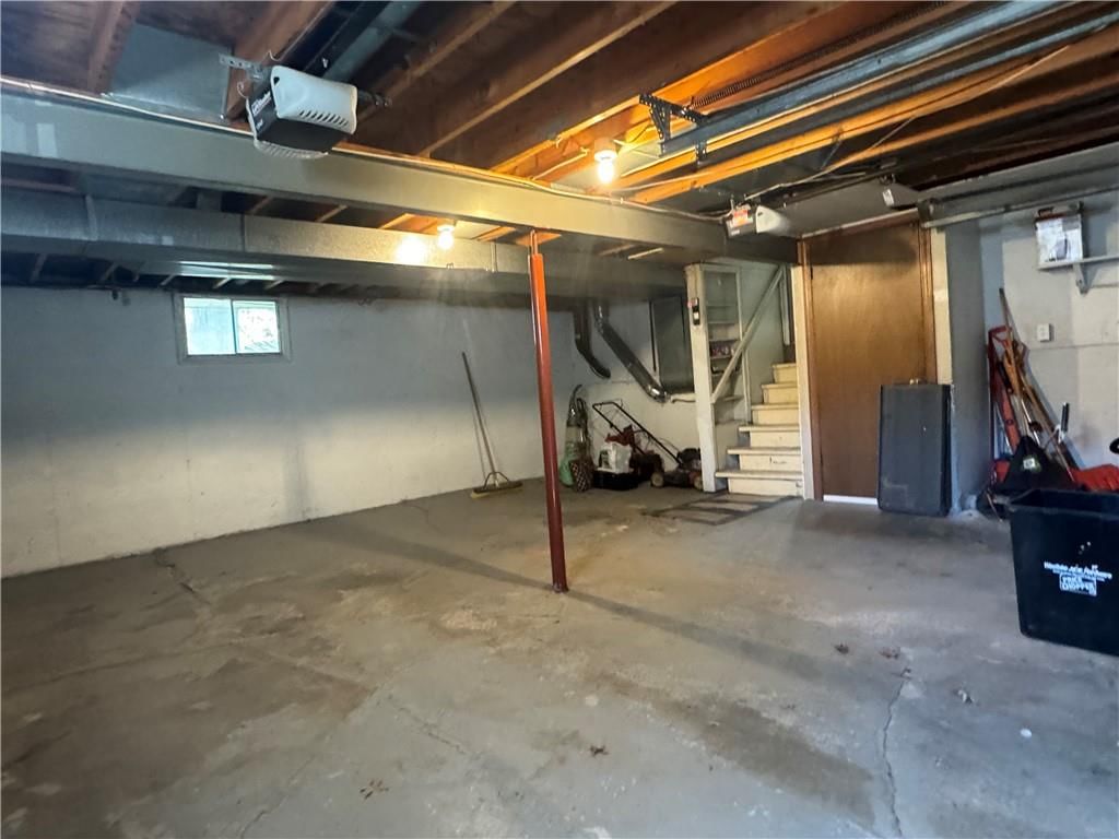 9014 Hunter Street — photo 17