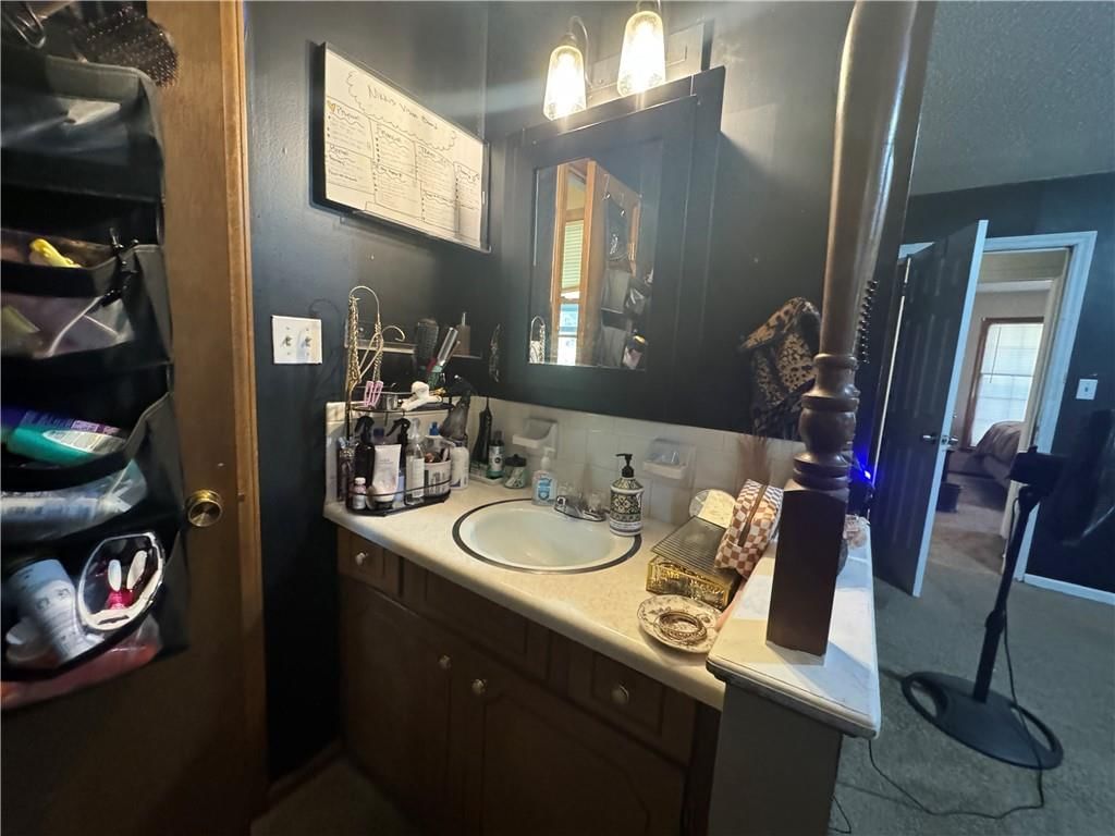 9014 Hunter Street — photo 10