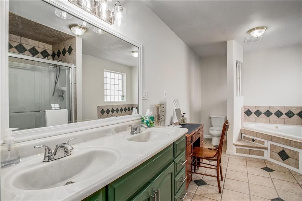 403 S Jackson Street — photo 12