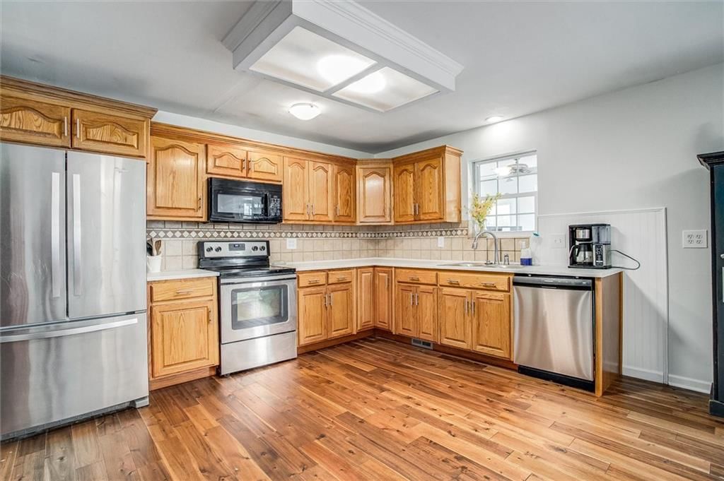403 S Jackson Street — photo 7
