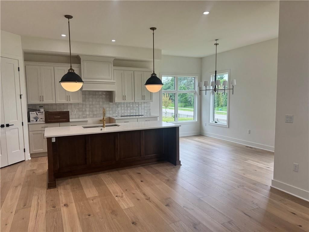 2852 W 133rd Terrace — photo 6