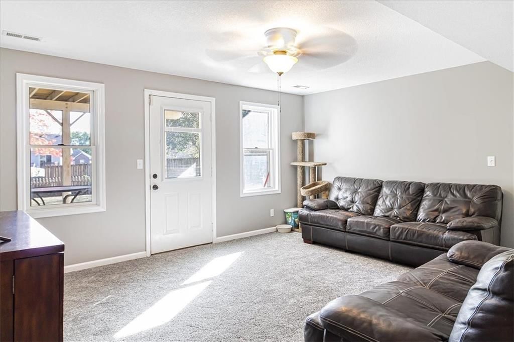 1304 Shamrock Court — photo 32