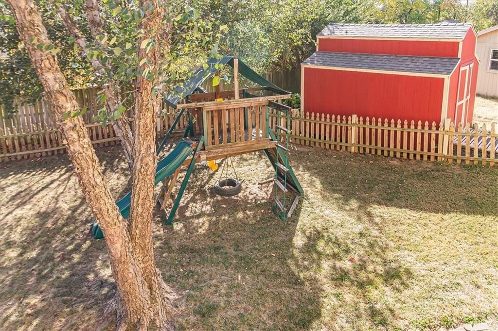 1304 Shamrock Court — photo 51