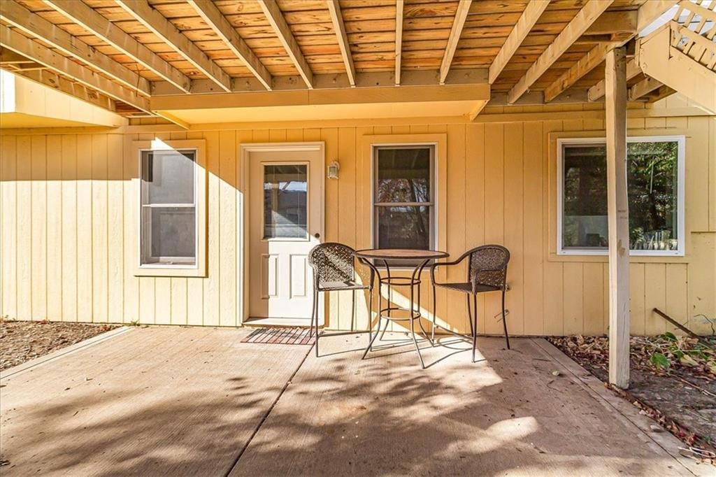 1304 Shamrock Court — photo 54