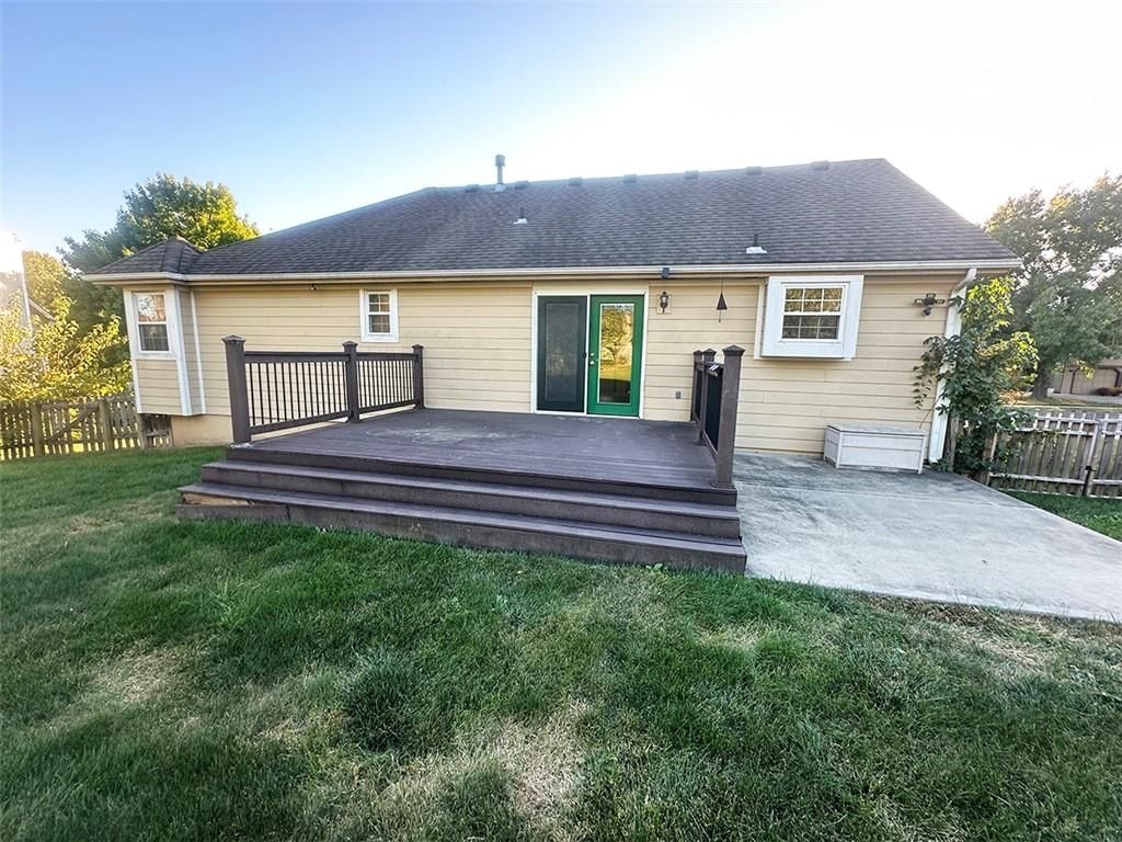 1329 Burgandy Lane — photo 24