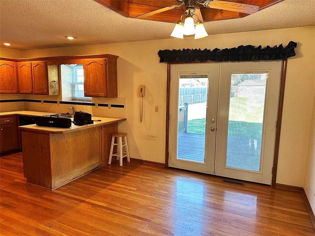 1329 Burgandy Lane — photo 33