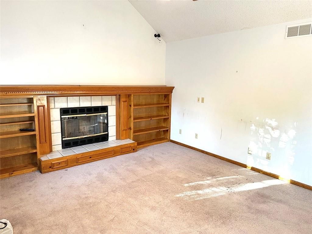 1329 Burgandy Lane — photo 49