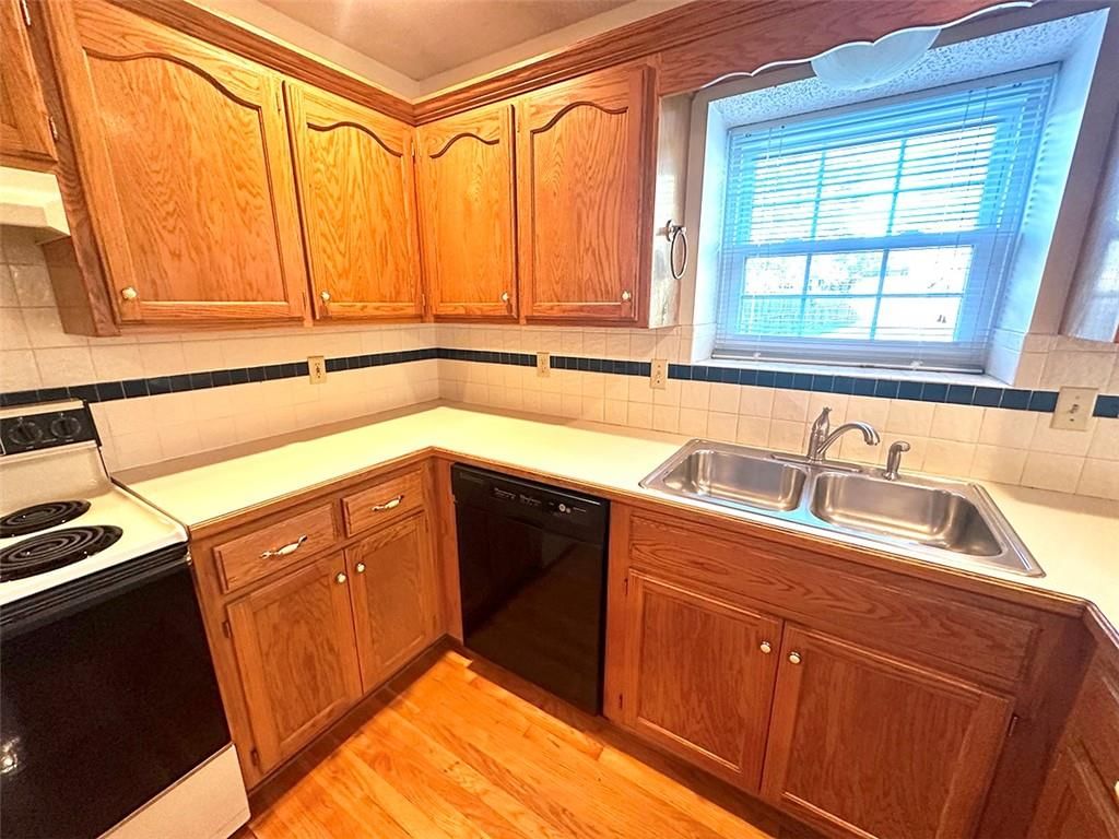 1329 Burgandy Lane — photo 55