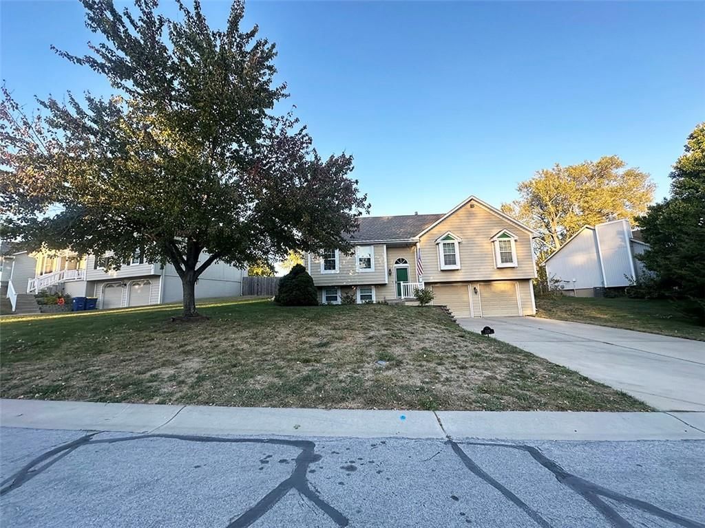 1329 Burgandy Lane — photo 95