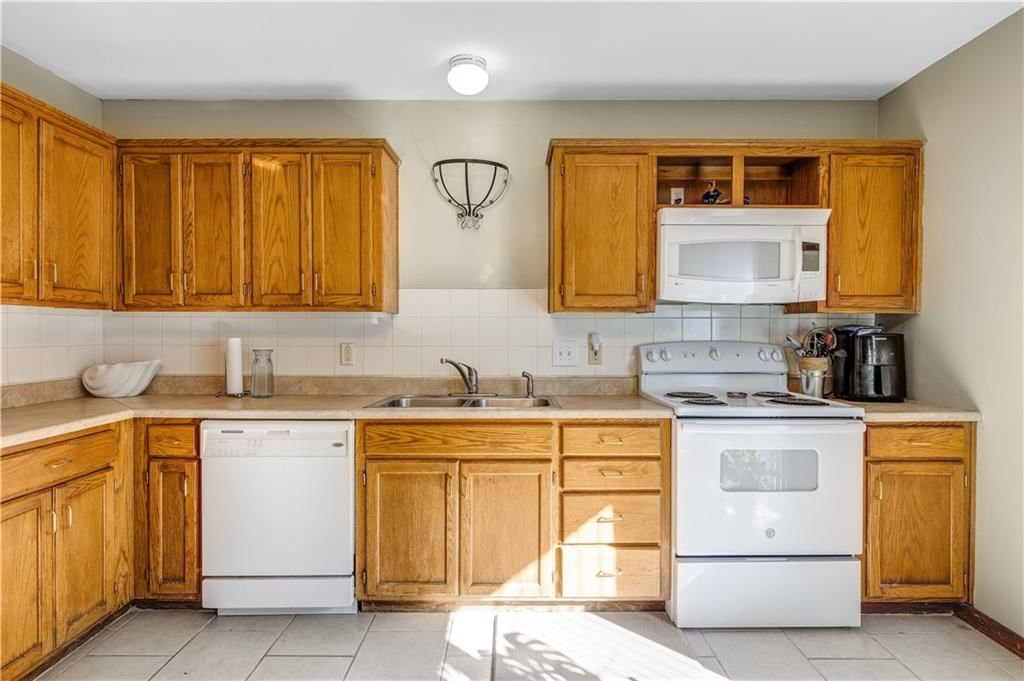 1001 Coventry Drive — photo 12