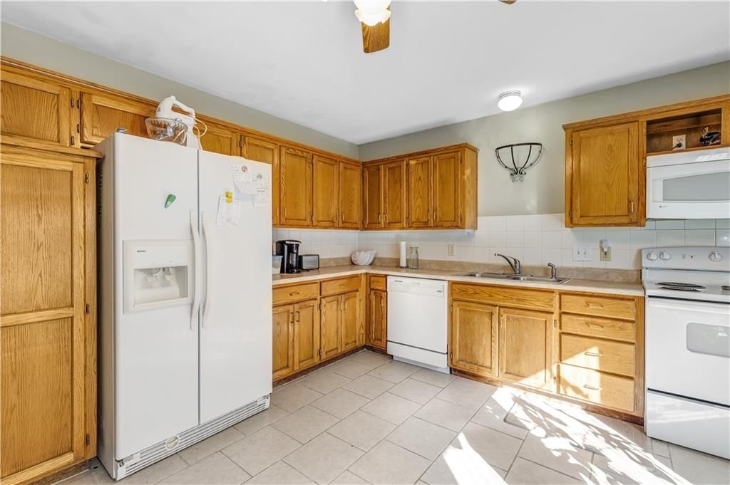1001 Coventry Drive — photo 13