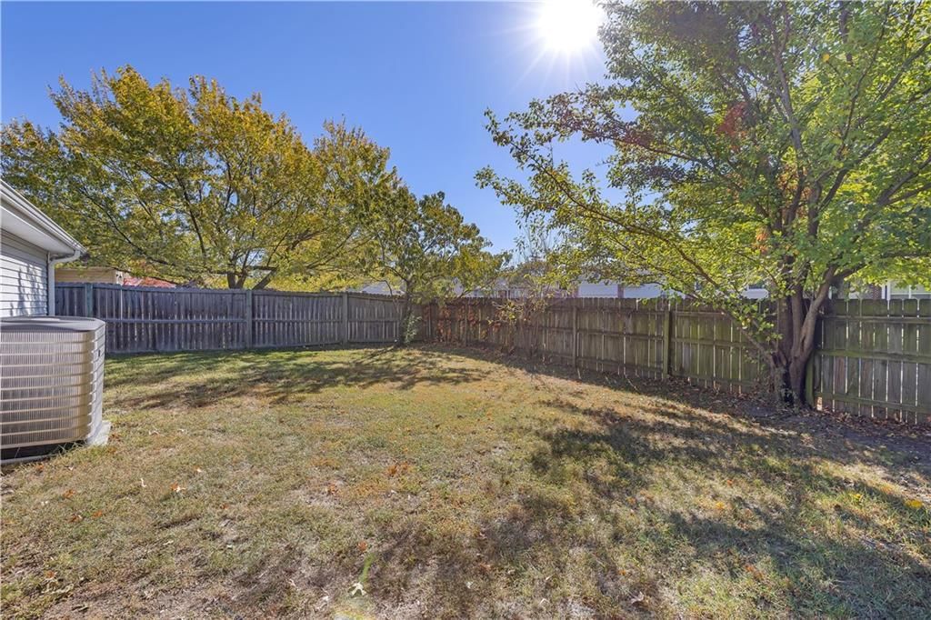 1001 Coventry Drive — photo 28