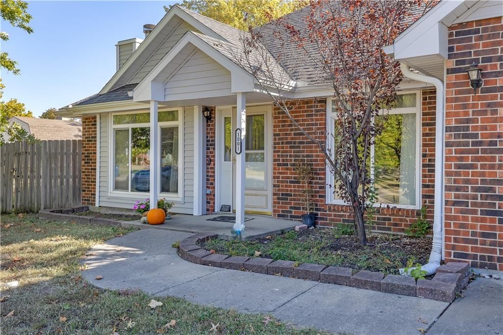 1001 Coventry Drive — photo 4