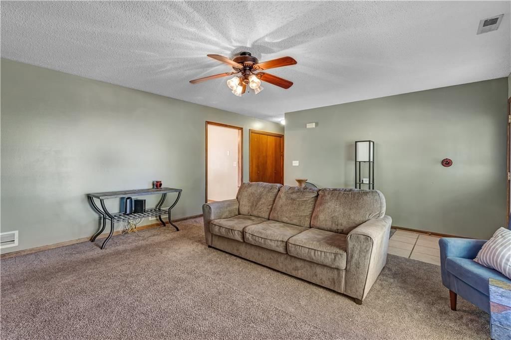 1001 Coventry Drive — photo 10