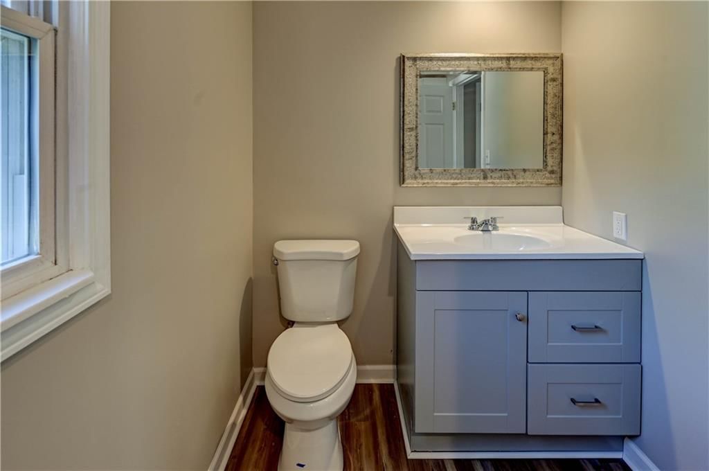 1649 E SUNVALE Drive — photo 36