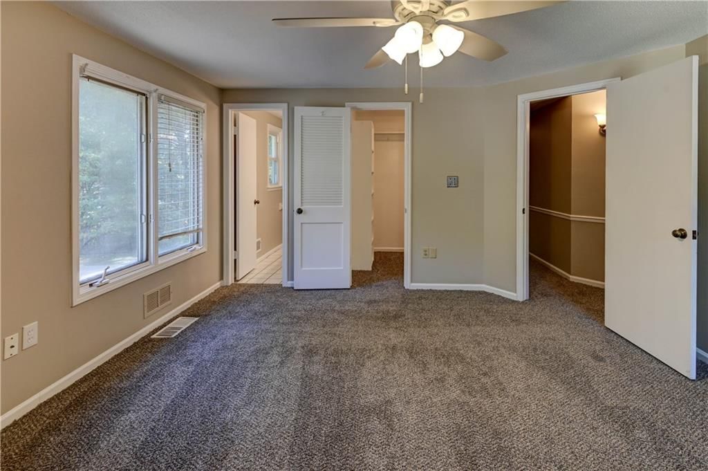 1649 E SUNVALE Drive — photo 44