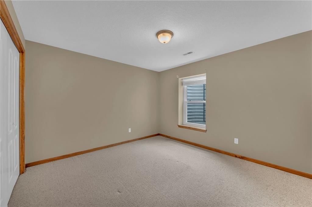 7220 N Kensington Avenue — photo 29