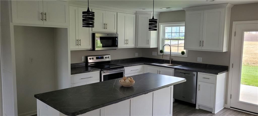 610 S Camden Street — photo 8