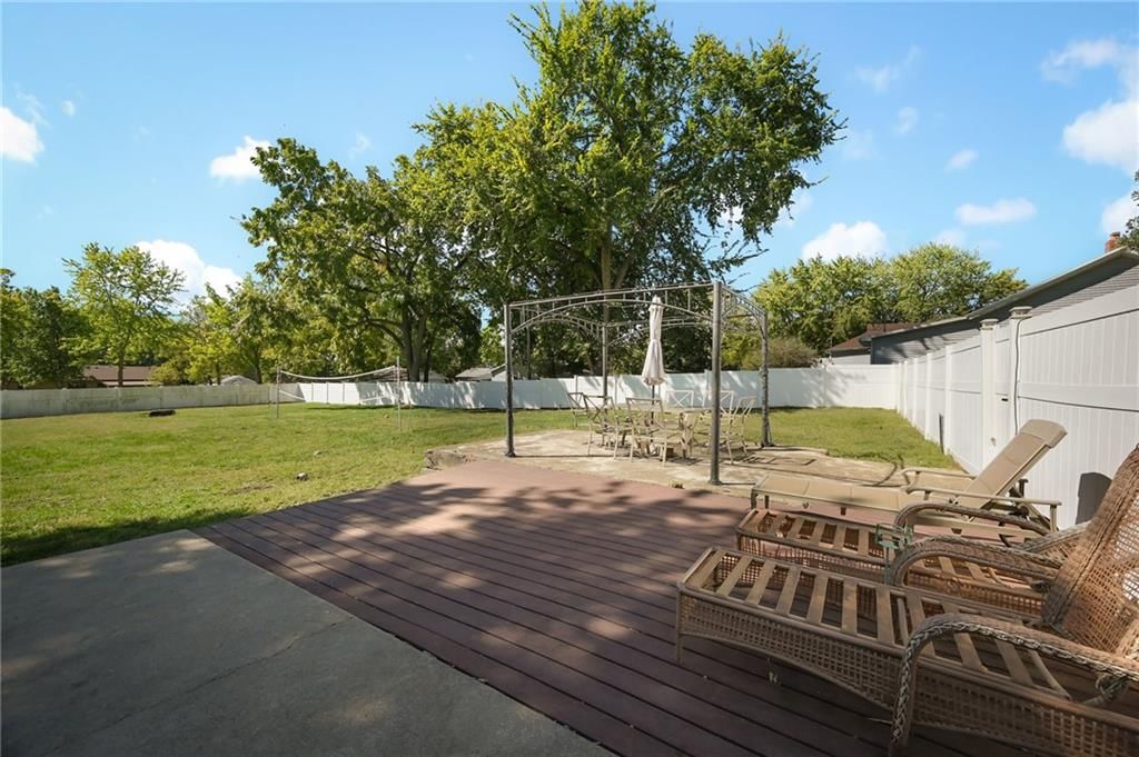 210 W Morgan Street — photo 6