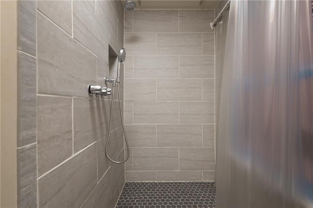 1827 Missouri Avenue — photo 32