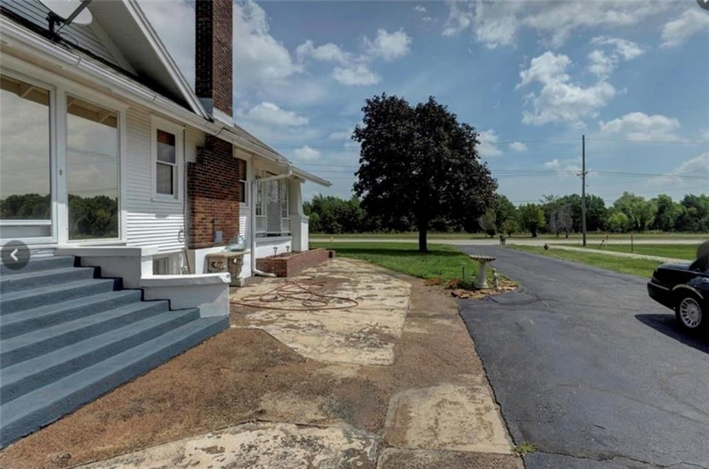8508 S 7 Highway — photo 31