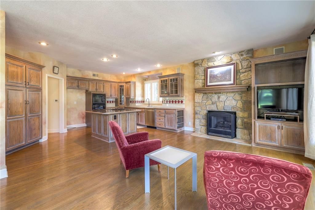 3948 W 131st Terrace — photo 30