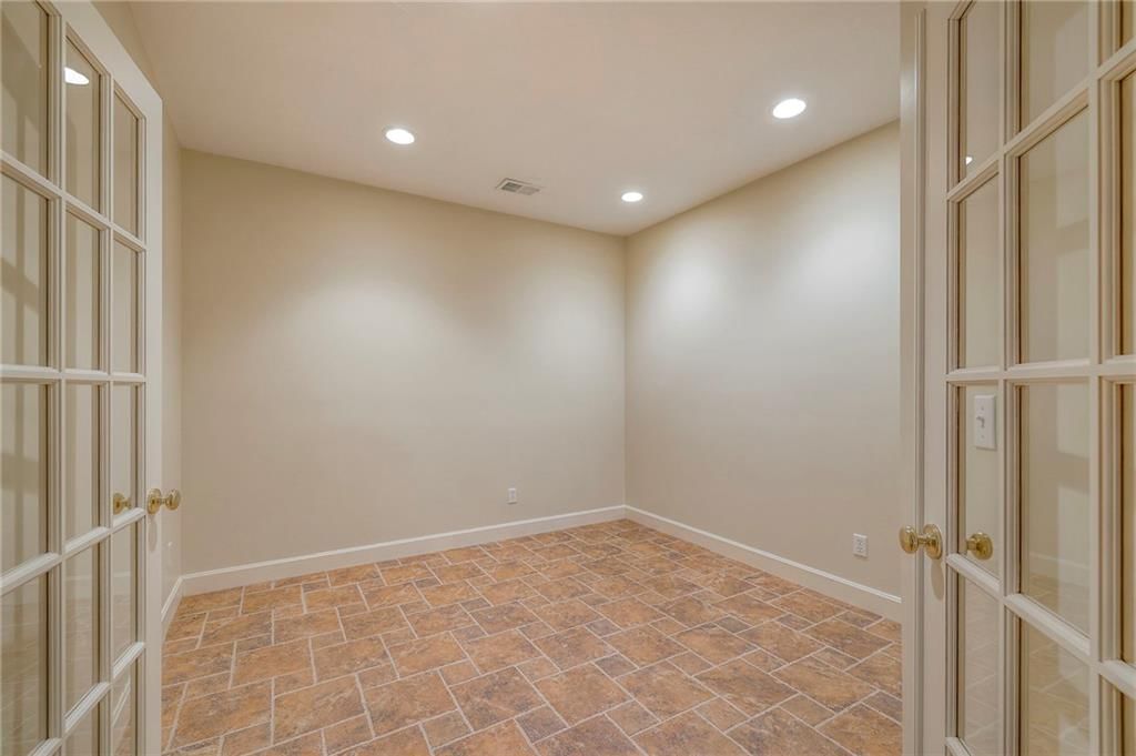 3948 W 131st Terrace — photo 81