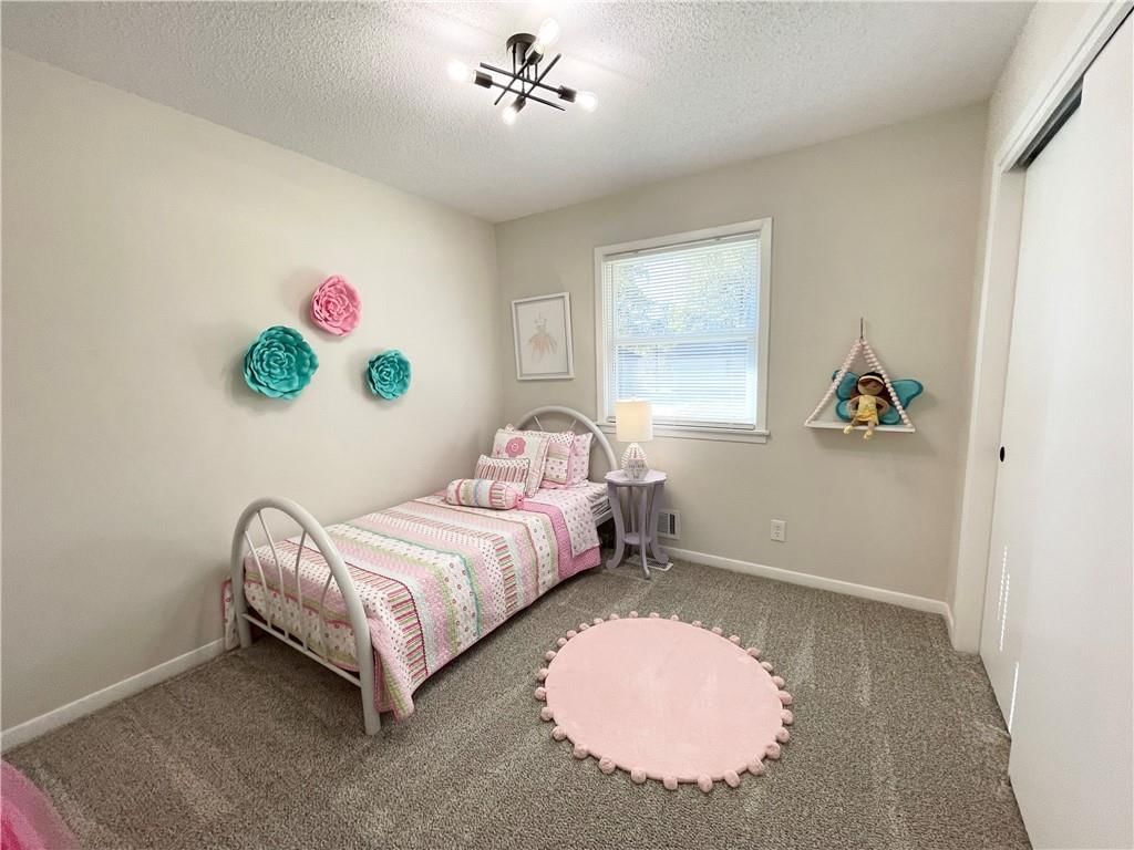 5043 N Woodland Avenue — photo 13