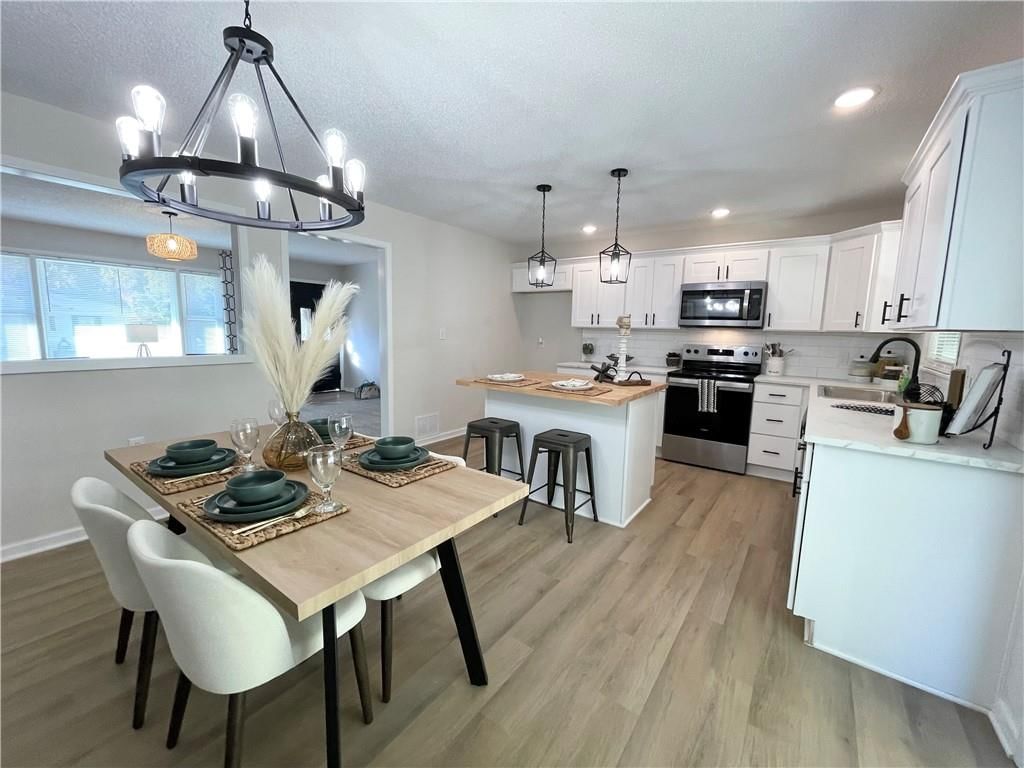 5043 N Woodland Avenue — photo 8