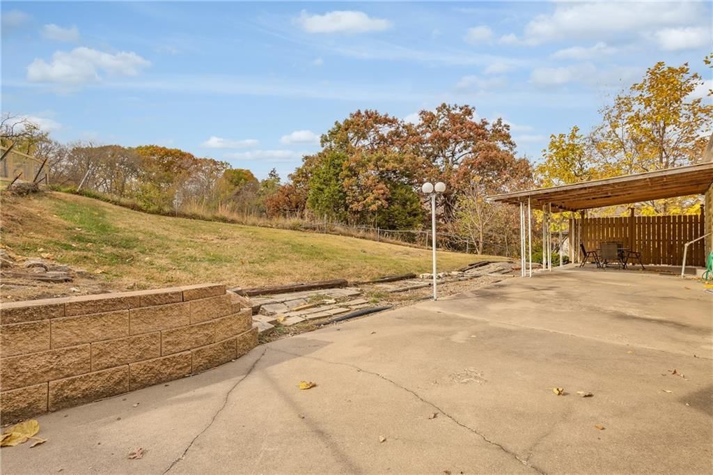 4702 Farley Avenue — photo 30