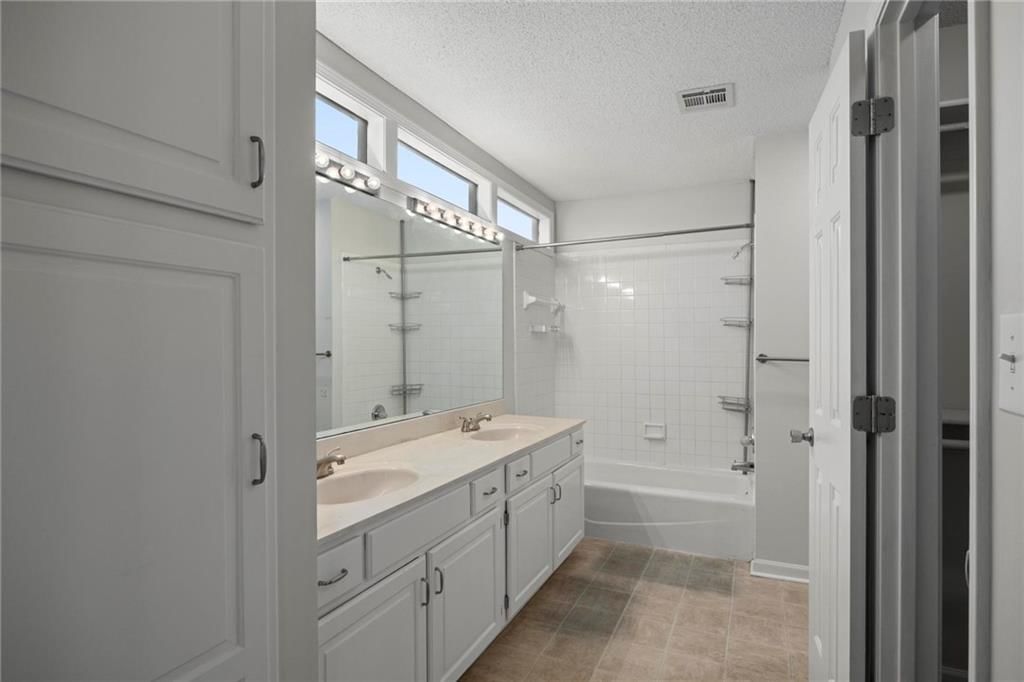 4812 Horton Street — photo 14