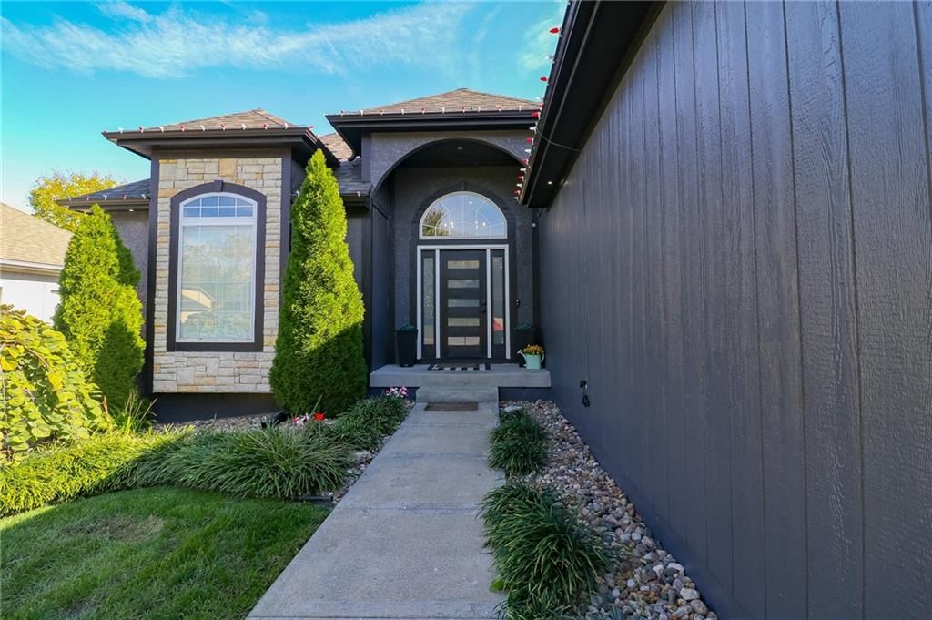 705 SW Joseph Circle — photo 30