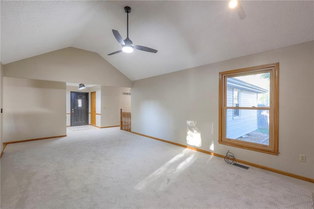 1113 SW Huntington Drive — photo 13