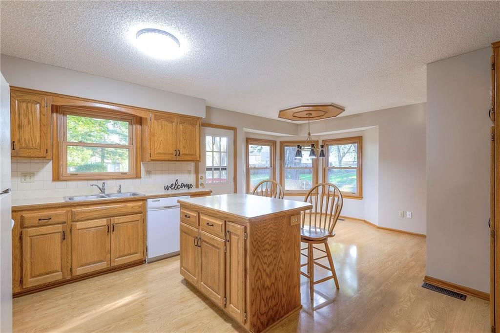 1113 SW Huntington Drive — photo 16