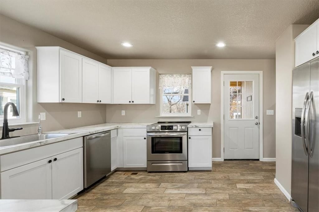 401 E Lucy Street — photo 12