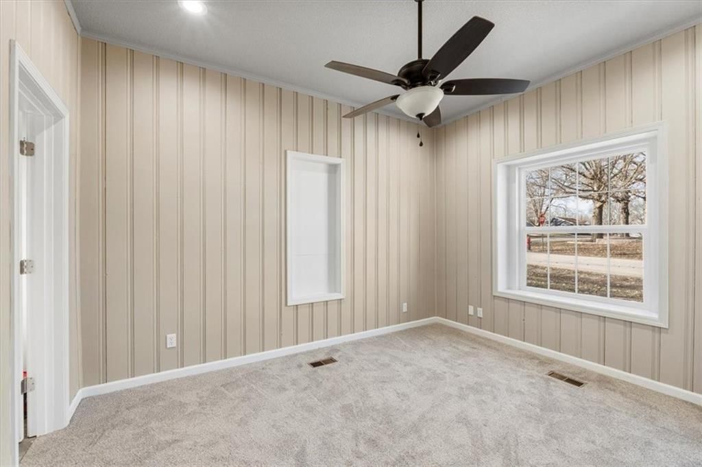 401 E Lucy Street — photo 16