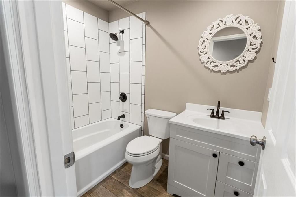 401 E Lucy Street — photo 18